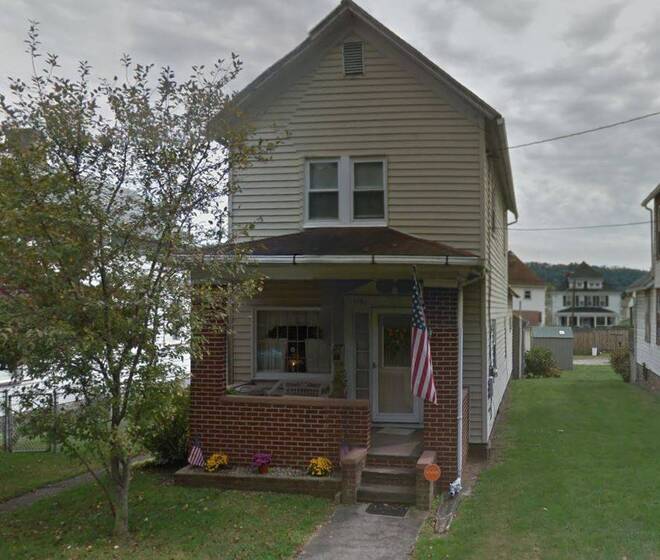 1752 Chester Ave, Wellsville, OH 43968 (Off Market NYStateMLS Listing