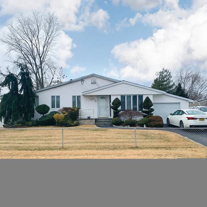 170 W 9th St, Deer Park, NY 11729 (Off Market NYStateMLS Listing 10967028)