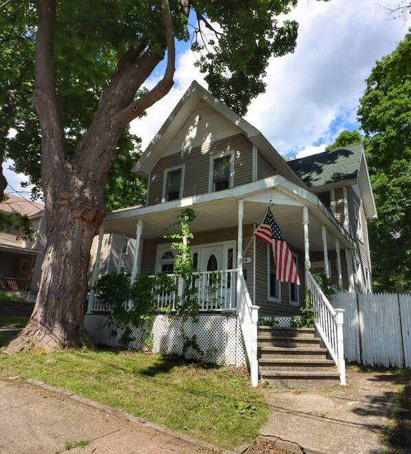 Fulton County Gloversville New York (NY) — Real Estate Listings By City