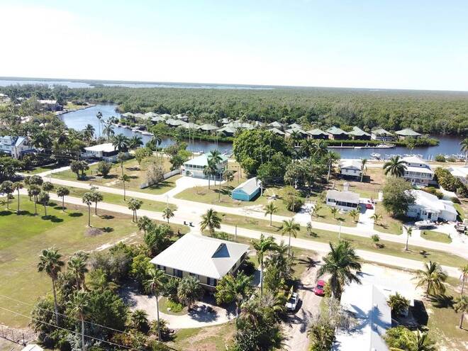312 Copeland Ave. N, Everglades City, FL 34139