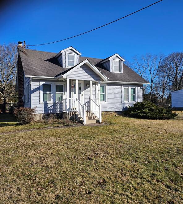 45 Brookfield Ave, Center Moriches, NY 11934 (For Rent NYStateMLS