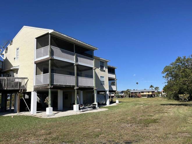 241 Lake Placid Ct, #606, Everglades City, FL 34139
