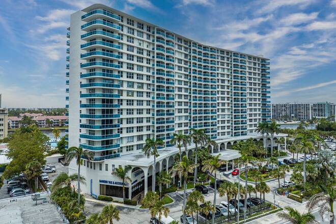 3800 S Ocean Dr, #224