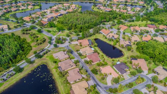 537 Montage Ln, Poinciana, FL 34759