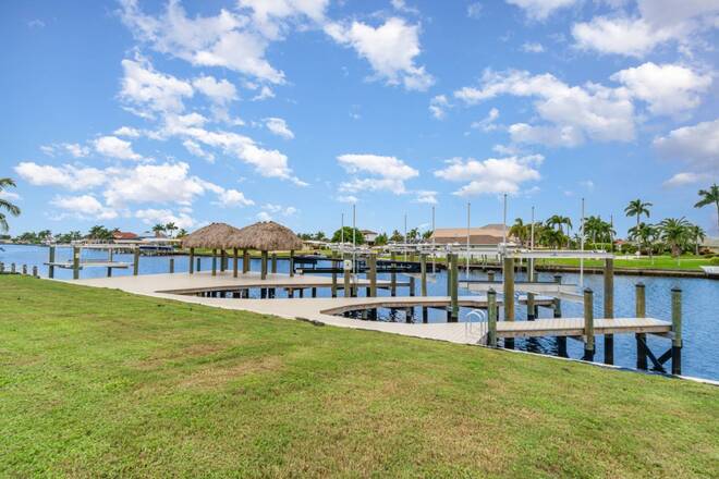 2208 SE 27th Street, Cape Coral, FL 33904