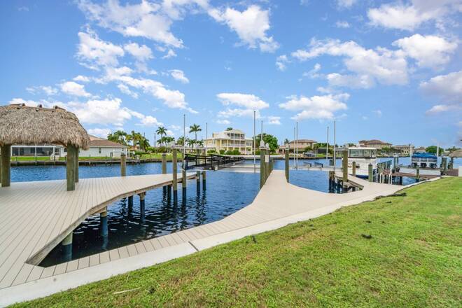 2208 SE 27th Street, Cape Coral, FL 33904