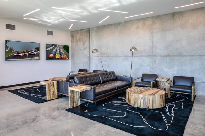 1111 N. 34th St., #212, Tampa, FL 33605