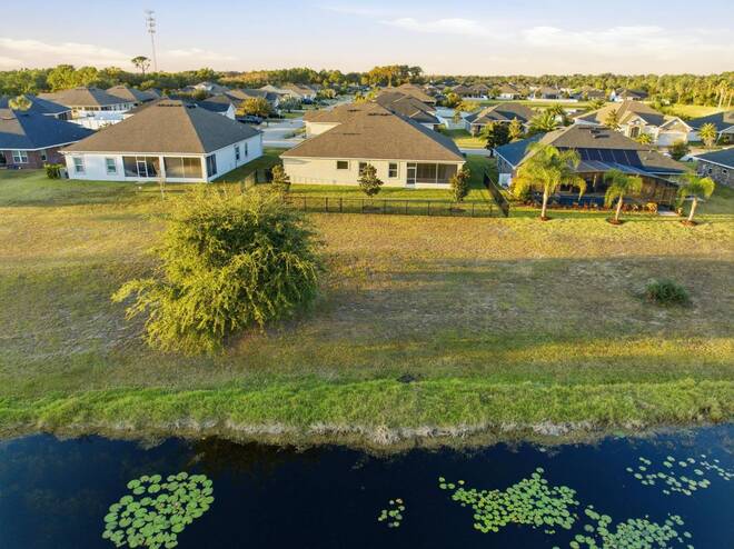 58 Eagle Lake Dr, Flagler Beach, FL 32136