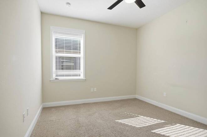 58 Eagle Lake Dr, Flagler Beach, FL 32136