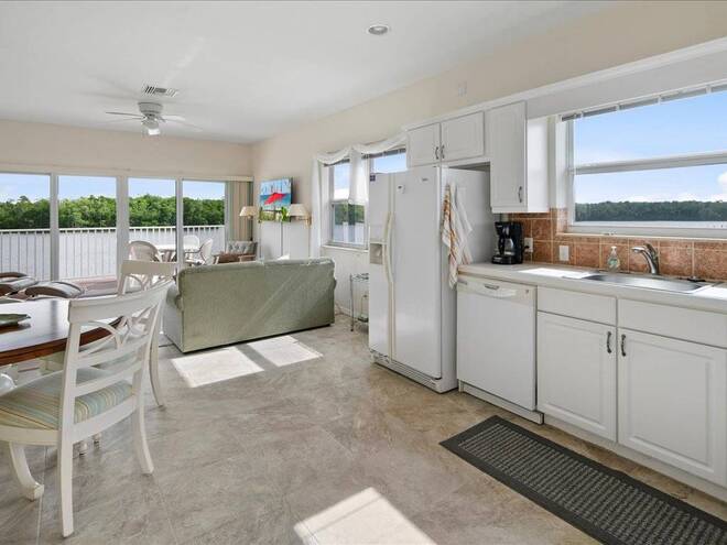 000 Collier Ave., EVERGLADES CITY, FL, FL 34139