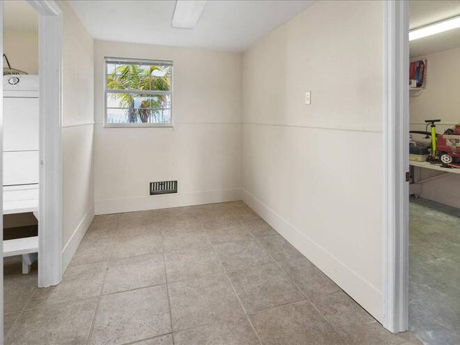 000 Collier Ave., EVERGLADES CITY, FL, FL 34139