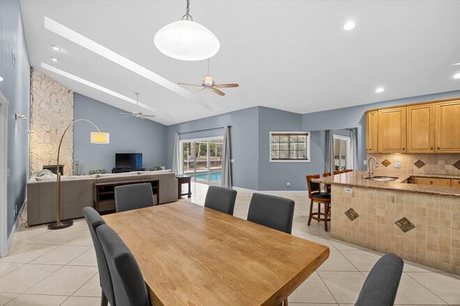 10969 S Dogwood Trl, Jupiter, FL 33478