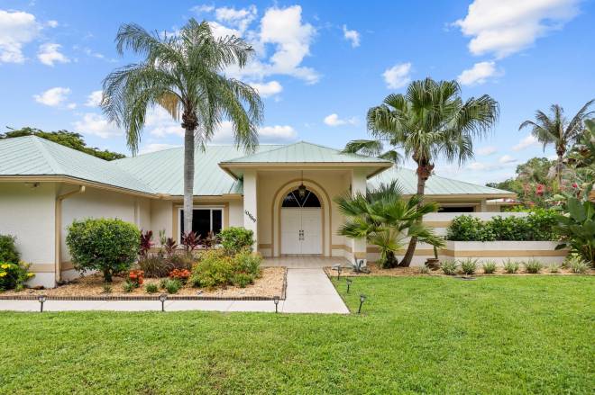 10969 S Dogwood Trl, Jupiter, FL 33478
