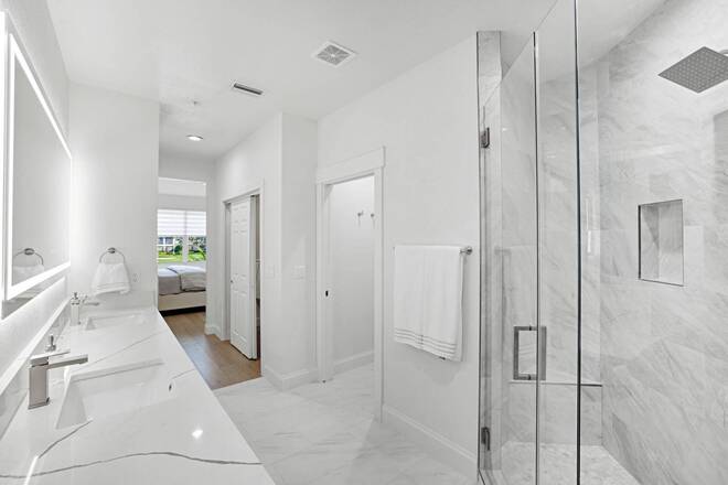 630 Lalique Cir, #506, Naples, FL 34119