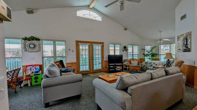 71 11th Ave West, Horseshoe Beach, FL 32648