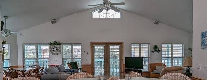 71 11th Ave West, Horseshoe Beach, FL 32648