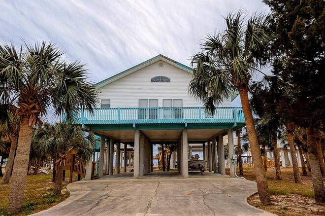 71 11th Ave West, Horseshoe Beach, FL 32648