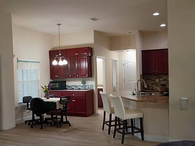 1426 NE 5th Pl, Cape Coral, FL 33909