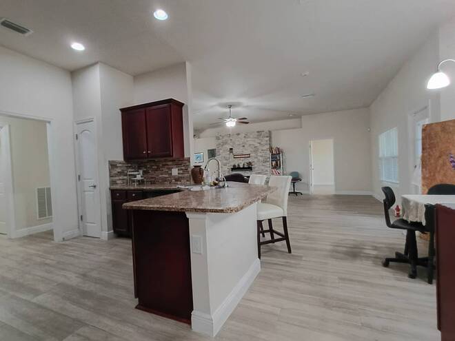 1426 NE 5th Pl, Cape Coral, FL 33909