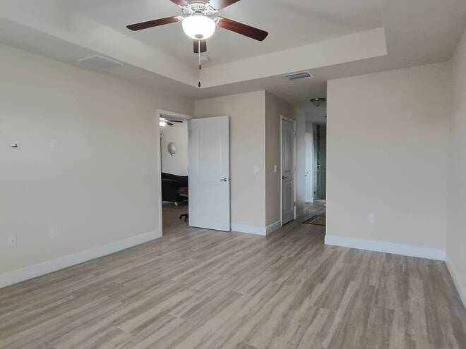 1426 NE 5th Pl, Cape Coral, FL 33909