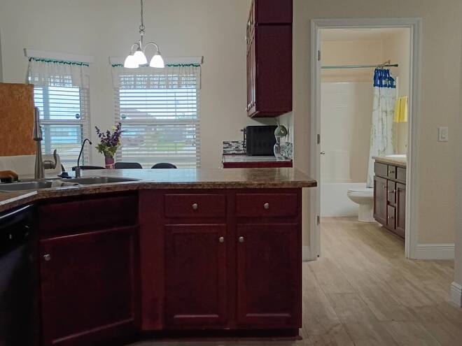 1426 NE 5th Pl, Cape Coral, FL 33909