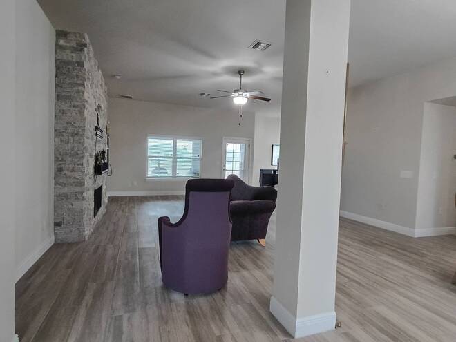 1426 NE 5th Pl, Cape Coral, FL 33909