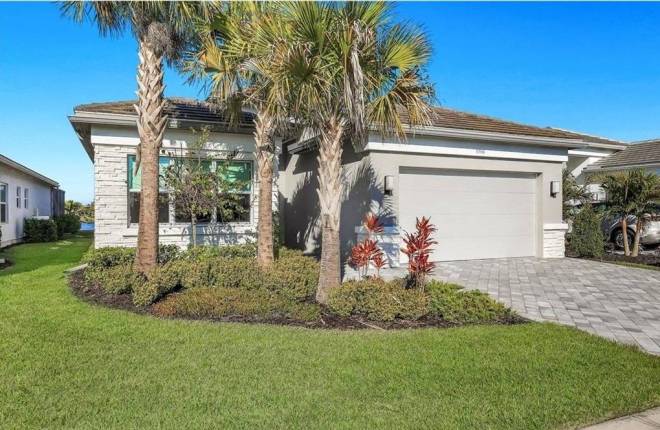 11966 Gardenia Ave, Naples, FL 34120