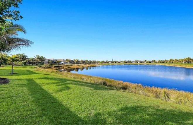 11966 Gardenia Ave, Naples, FL 34120