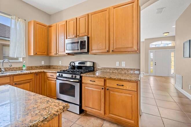 33719 Terragona Dr, Sorrento, FL 32776