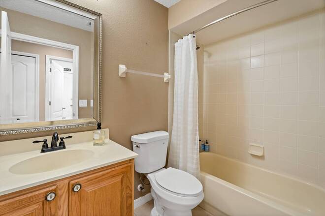 33719 Terragona Dr, Sorrento, FL 32776