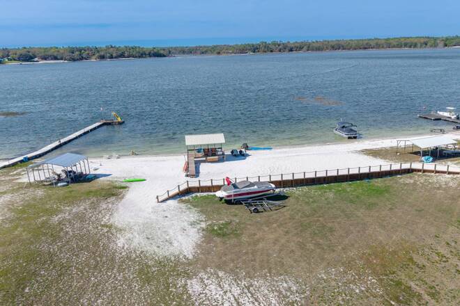 6880 Crystal Lake Road, Keystone Heights, FL 32656