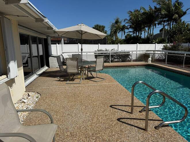 433 Darling Drive, Venice, FL 34285