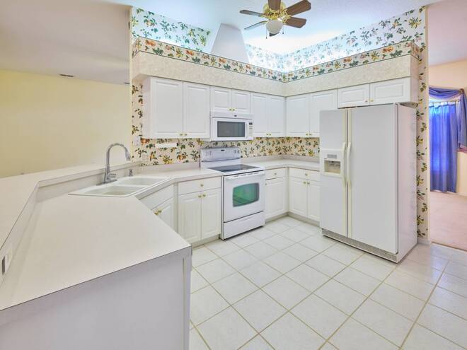 315 Lake Mariam Blvd, Winter Haven, FL 33884