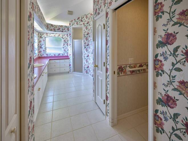 315 Lake Mariam Blvd, Winter Haven, FL 33884