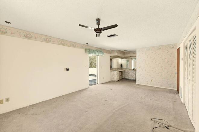 205 Gulf Blvd, Belleair Beach, FL 33786