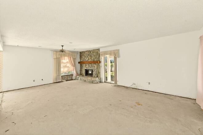 205 Gulf Blvd, Belleair Beach, FL 33786
