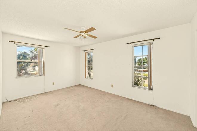 205 Gulf Blvd, Belleair Beach, FL 33786