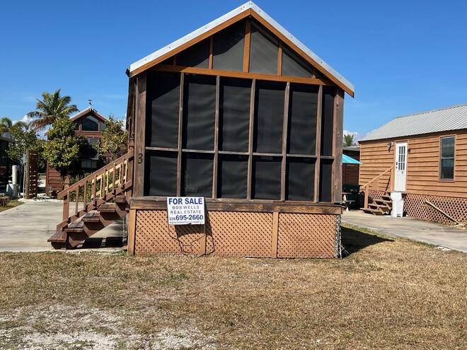 875 & 901 Copeland Ave S, Everglades City, FL 34139
