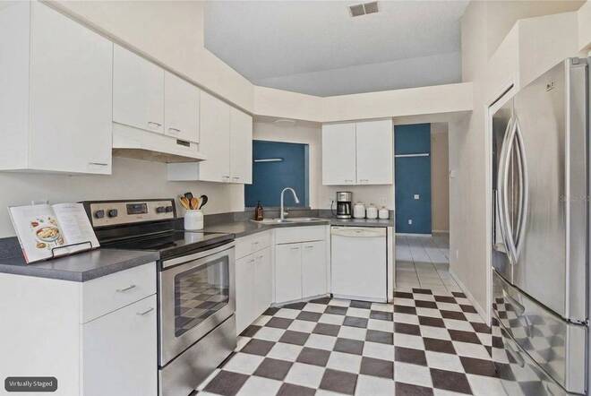 108 N. Bristol Circle, Sanford, FL 32773