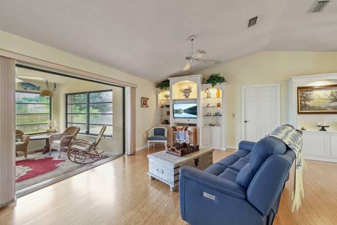 109 Citrus Rd NE, Lake Placid, FL 33852