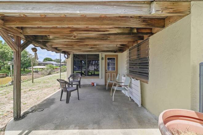 109 Citrus Rd NE, Lake Placid, FL 33852