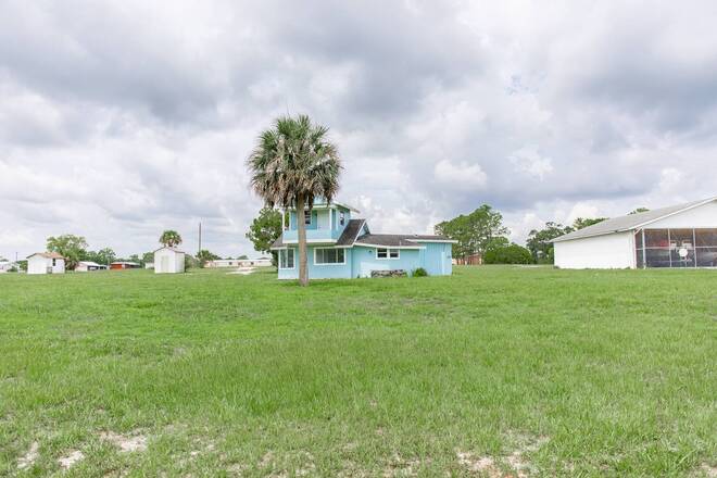 19505 NW 80th Dr., Okeechobee, FL 34972