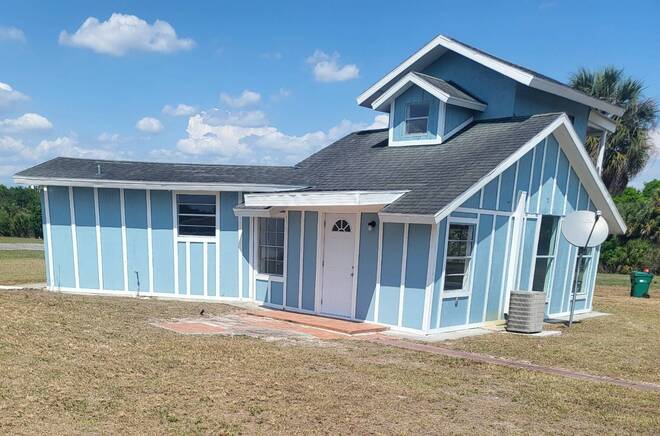 19505 NW 80th Dr., Okeechobee, FL 34972