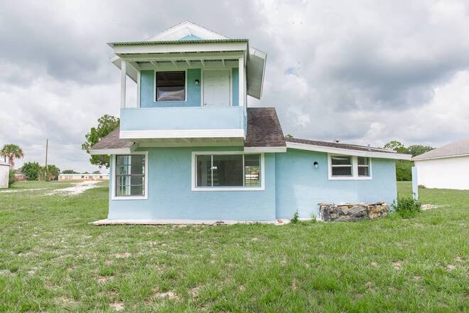 19505 NW 80th Dr., Okeechobee, FL 34972