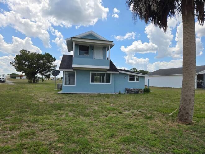 19505 NW 80th Dr., Okeechobee, FL 34972