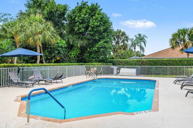 1935 Morning Sun Ln #F29, Naples, FL 34119