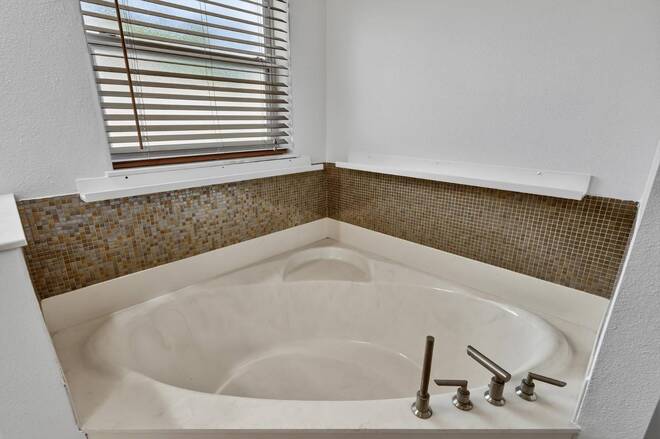 23 Essington Ln, Palm Coast, FL 32164