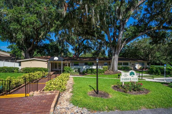 671 Post Oak Circle, #107, Altamonte Springs, FL 32701