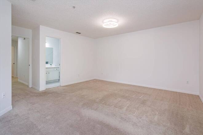 671 Post Oak Circle, #107, Altamonte Springs, FL 32701