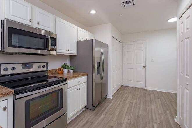 671 Post Oak Circle, #107, Altamonte Springs, FL 32701